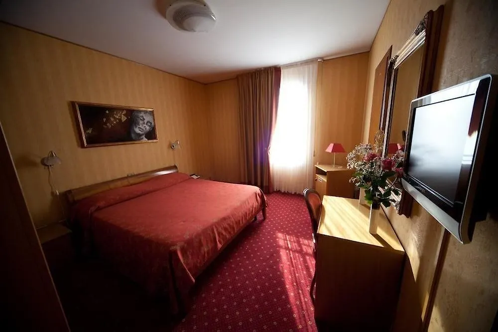 Hotel Al Sole - Preganziol San Trovaso Italy